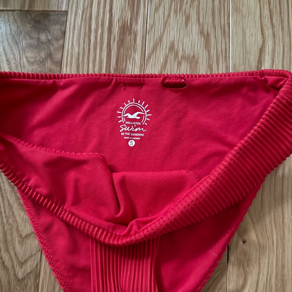 Red Ribbed Bikini Bottom - Picture 2 of 2